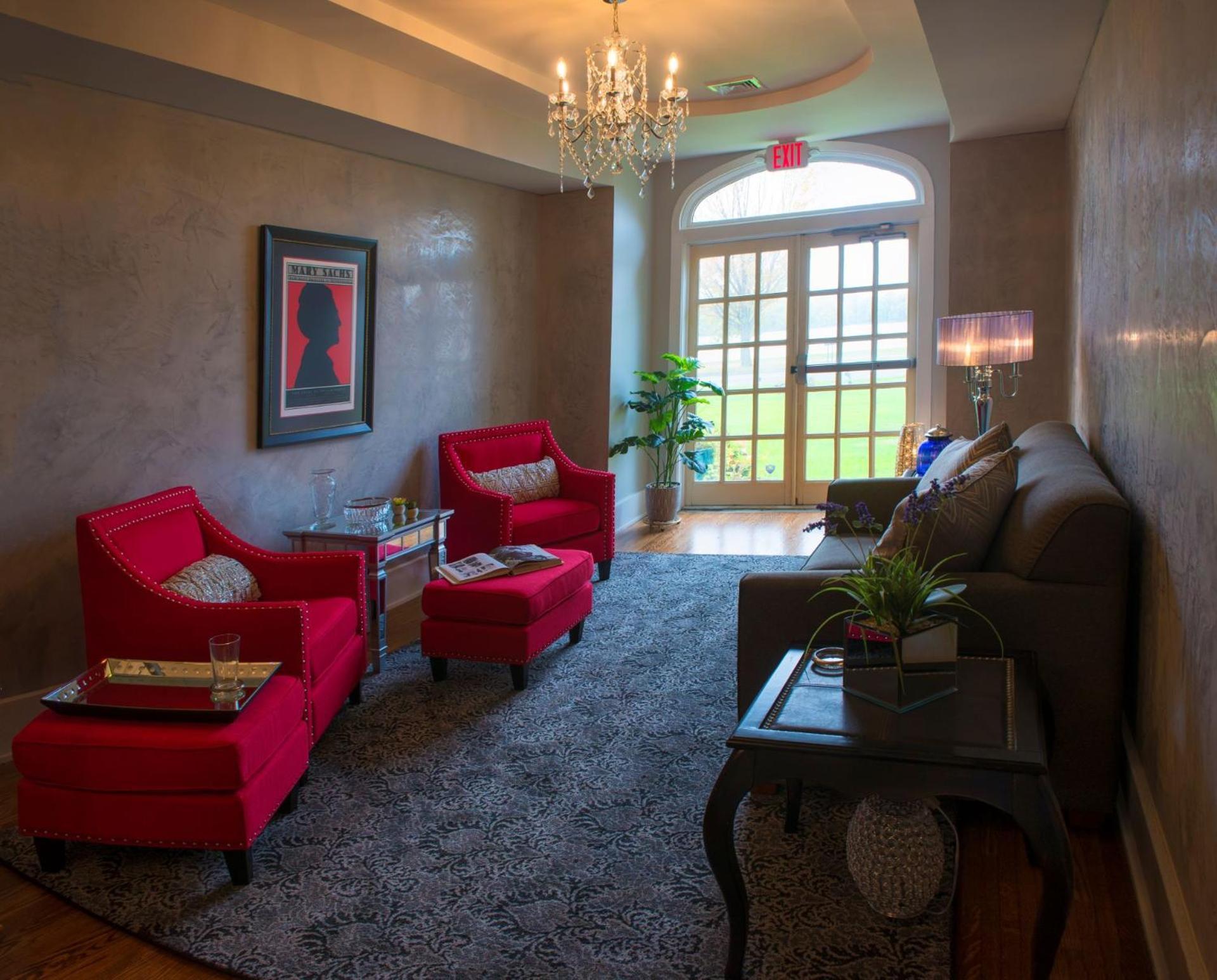 The Manor On Front Bed & Breakfast Harrisburg Room photo