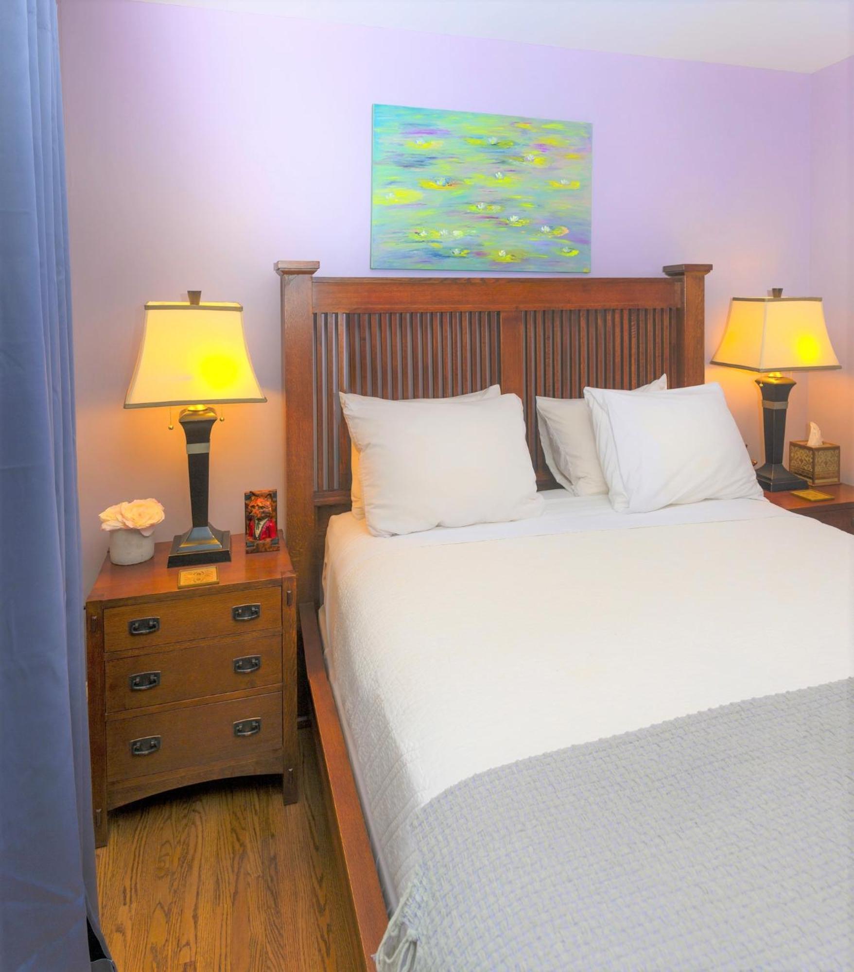 The Manor On Front Bed & Breakfast Harrisburg Room photo