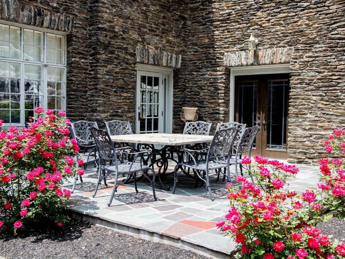 The Manor On Front Bed & Breakfast Harrisburg Exterior photo